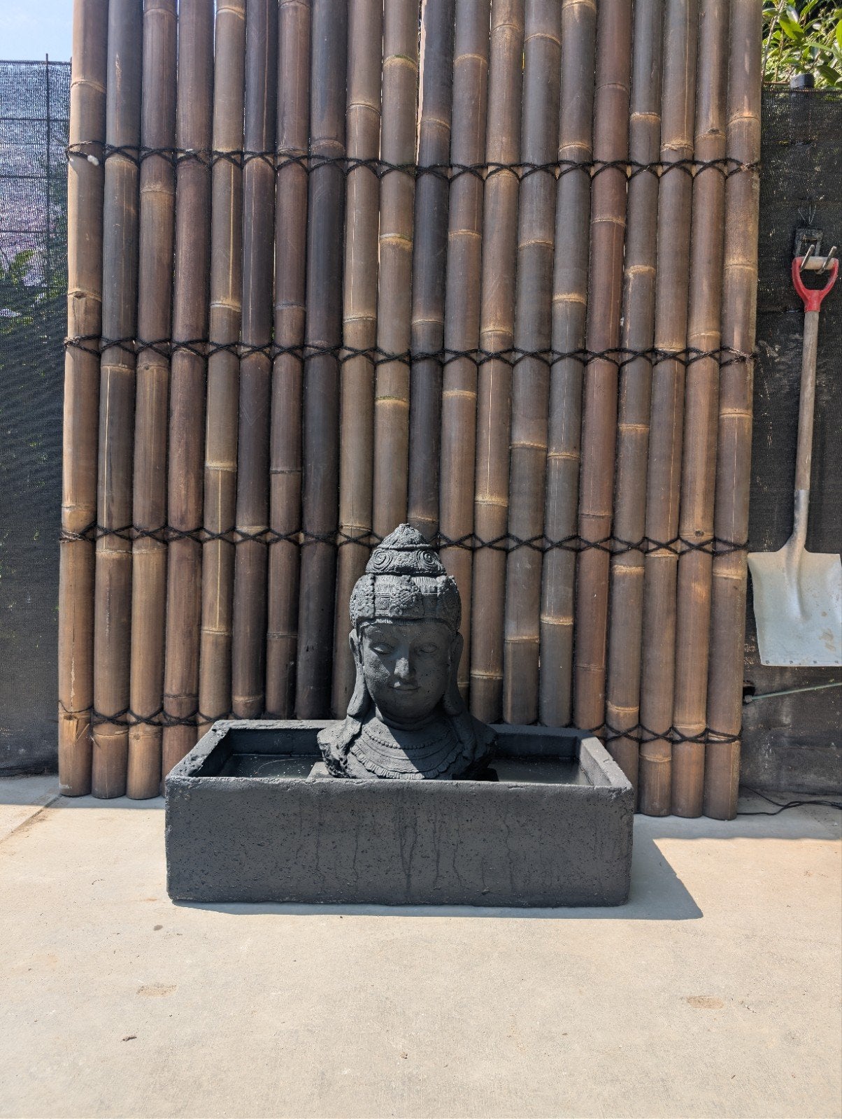 Mooie Geisha oosterse Buddha fontein water ornament beton, Tuin en Terras, Ophalen of Verzenden