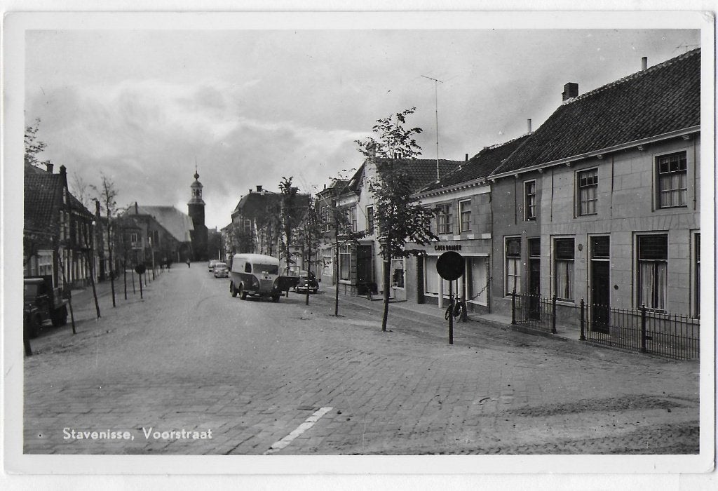 Stavenisse Voorstraat ongelopen Ansichtkaart ( B3162 ), Ophalen of Verzenden, 1980 tot heden, Ongelopen, Zuid-Holland