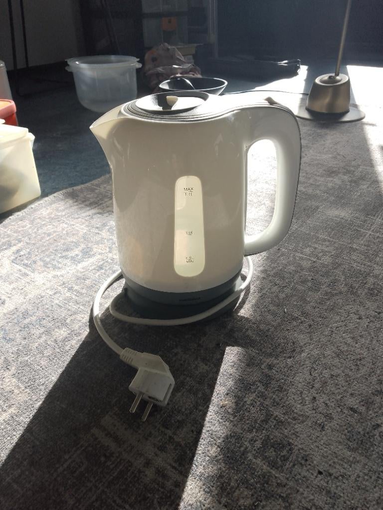 Hema draadloze waterkoker 1850-2200 Watt, Witgoed en Apparatuur, Waterkokers, 1 tot 2 liter, Ophalen, Zo goed als nieuw, Draadloos