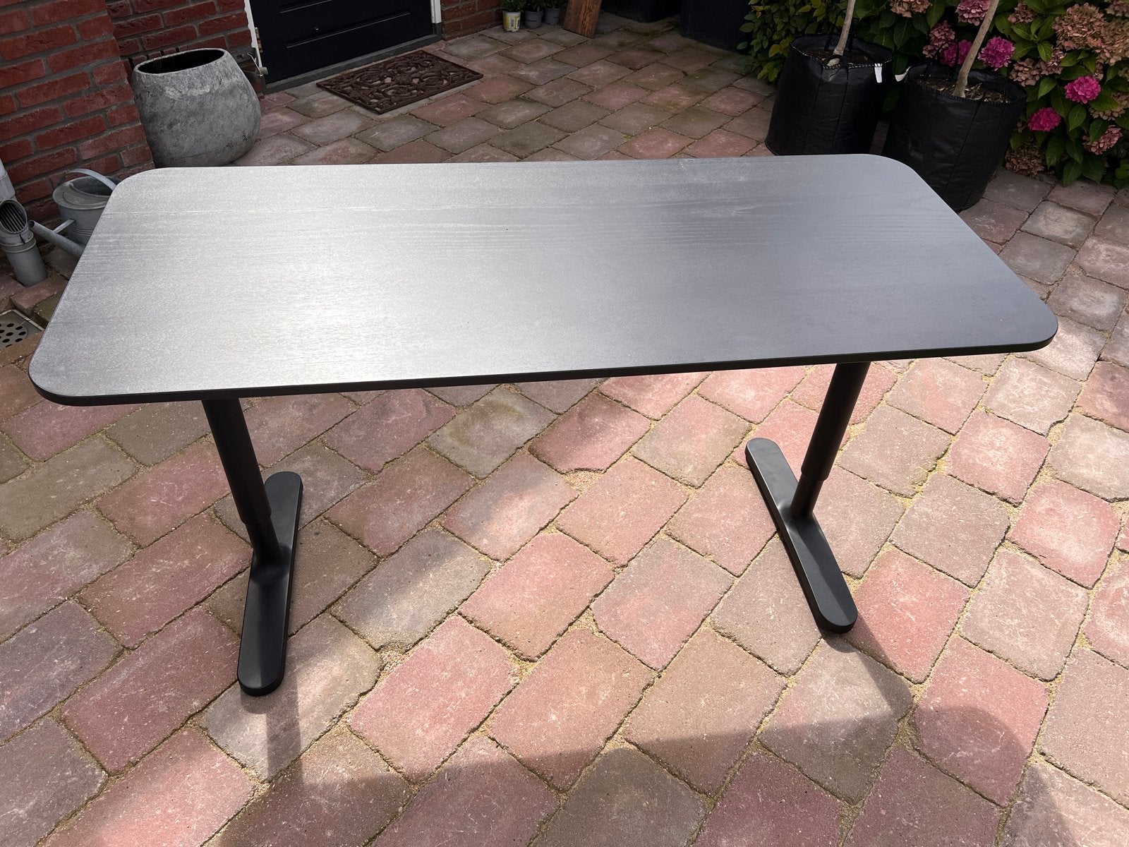 IKEA Bekant Bureau Zwart - In hoogte verstelbaar - 60x140 cm, Huis en Inrichting, Ophalen, Zwart, In hoogte verstelbaar, Zo goed als nieuw