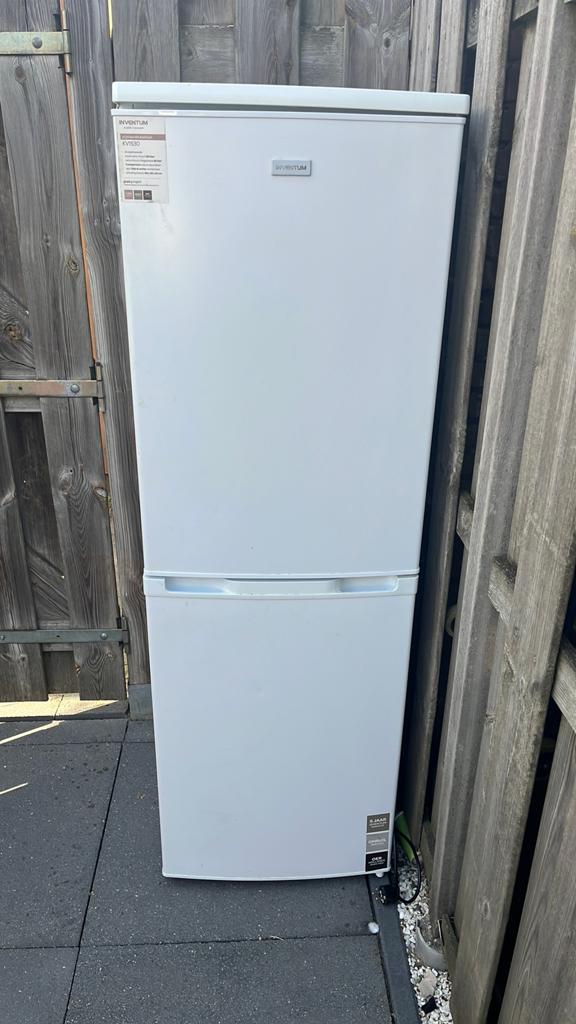 Koelkast inventum, Witgoed en Apparatuur, Koelkasten en IJskasten, Ophalen, 200 liter of meer, Met aparte vriezer, Energieklasse A of zuiniger