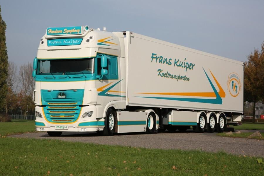 WSI  DAF XF SUPER SPACE CAB  4X2 REEFER FRANS KUIPER, Hobby en Vrije tijd, Modelauto's | 1:50, Ophalen of Verzenden, Nieuw, Bus of Vrachtwagen