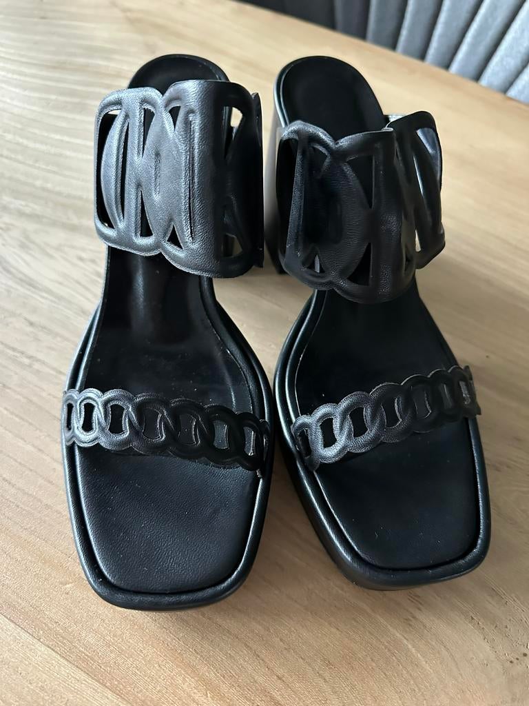 Nieuwe zwarte blokhakken! Maat 40, Zwart, Nieuw, Ophalen of Verzenden, Schoenen met hoge hakken