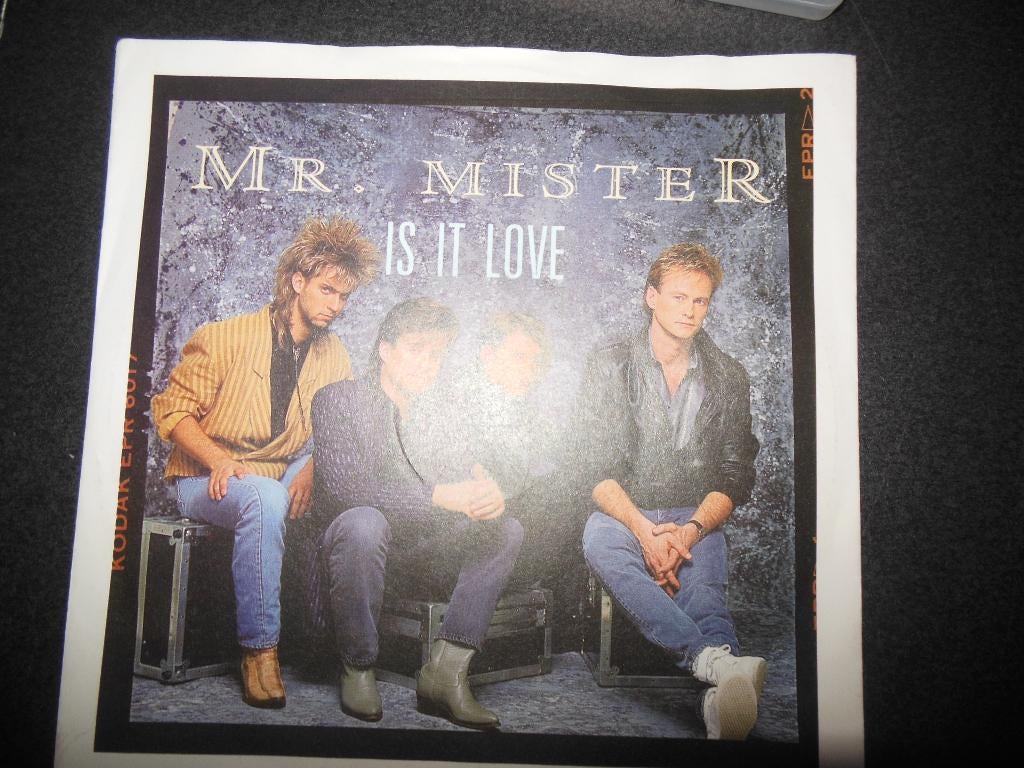 single mr . mister 45rpm jukebox vinyl record 7'' is it love, Originele persing, Ophalen of Verzenden, Gebruikt, Pop