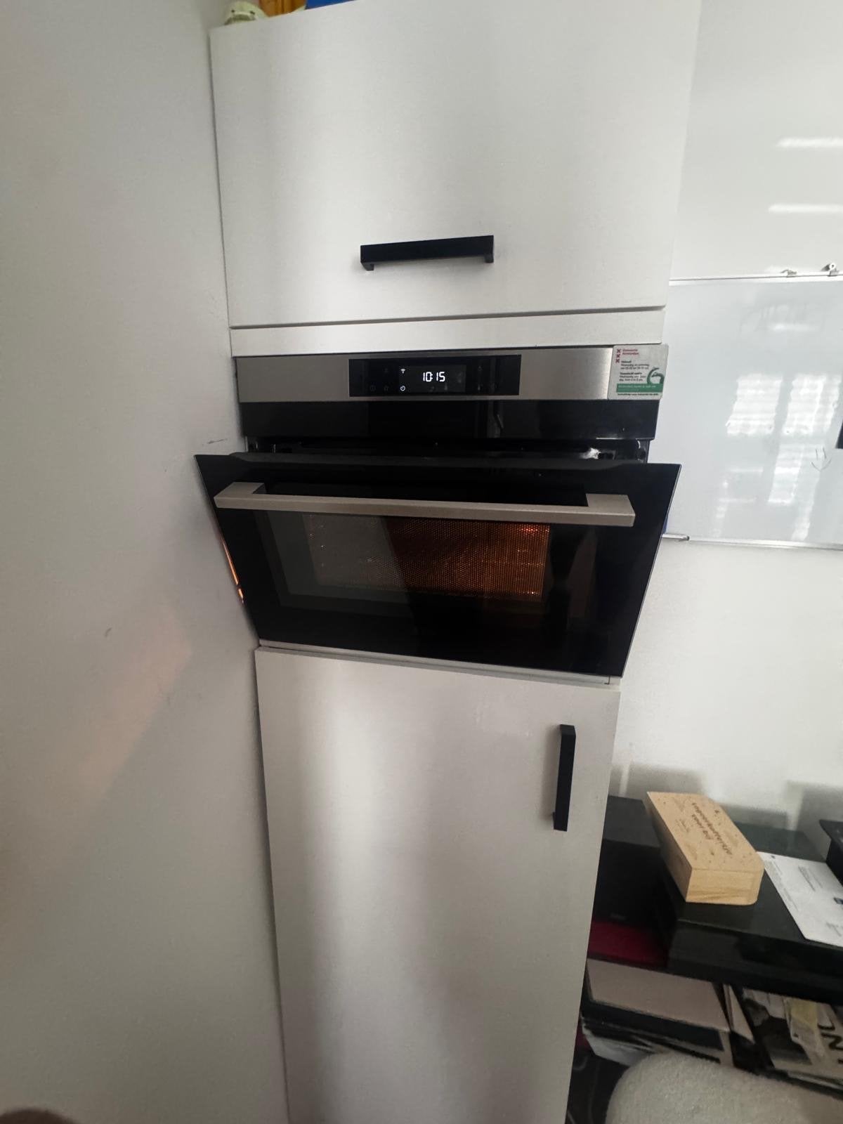 Complete keuken met AEG en Bosch apparatuur, zelf demonteren, Ophalen, Gebruikt, Wit, Enkelwandige keuken