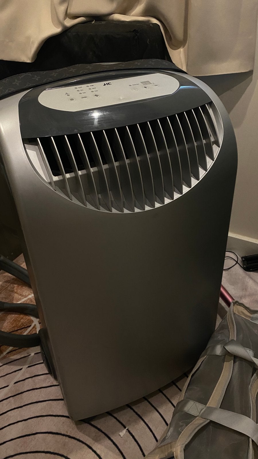 HE Mobiele split Airco - Koelen, Ventileren, Ontvochtigen, Ophalen, Gebruikt, Timer, 3 snelheden of meer