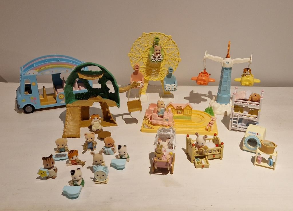 Sylvanian families baby uitgebreid met 8 sets + 15 babies, Kinderen en Baby's, Speelgoed | Poppenhuizen, Ophalen of Verzenden