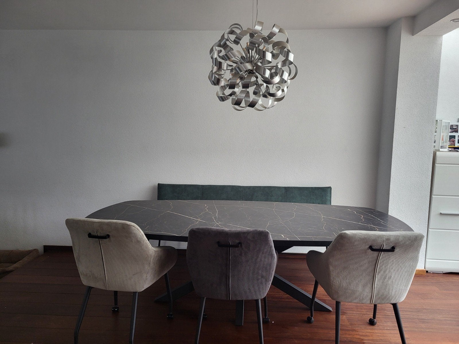 Foto 2 van Design Hanglamp Metaal Ø60cm voor 12 G9 Lampen