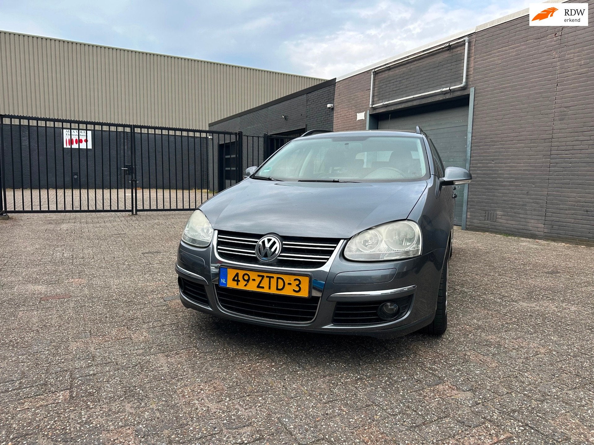 Volkswagen Golf Variant 2.0 TDI Sportline Business Airco Cru, Auto's, Voorwielaandrijving, Gebruikt, 4 cilinders, 1365 kg