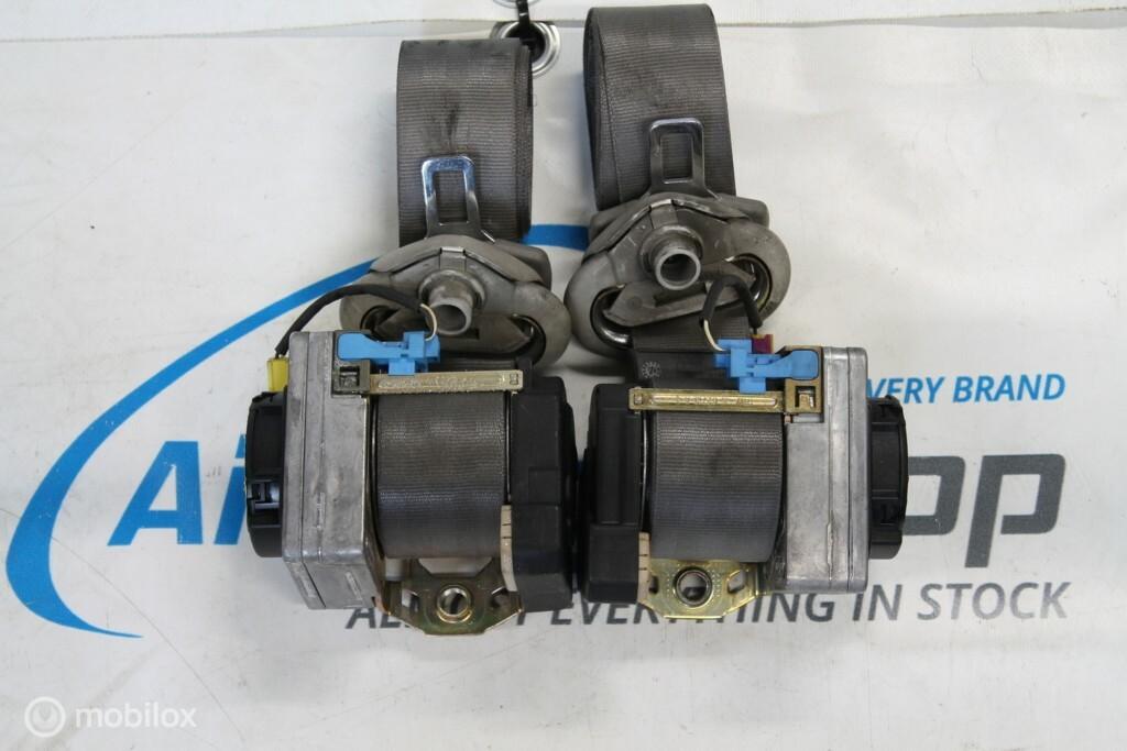2 x Gordels Volkswagen New Beetle (1998-2011)