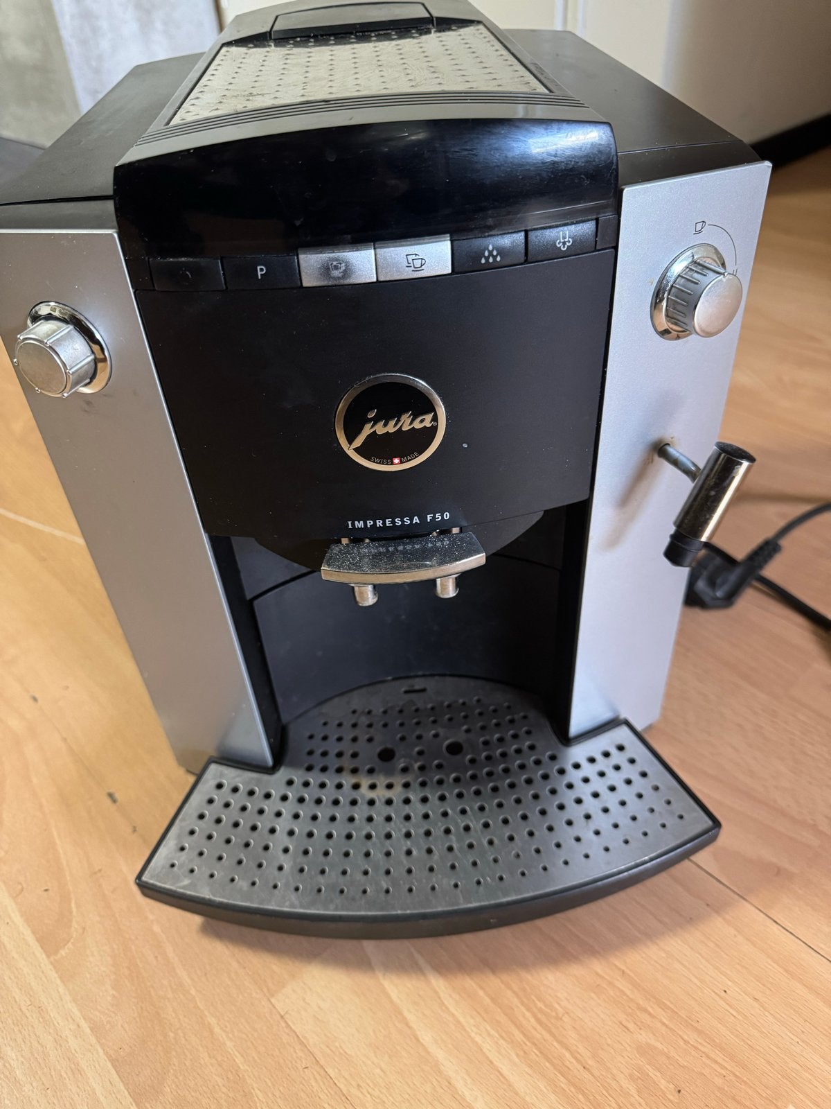 Jura Impressa F50 Koffiemachine - Gebruikt, Gebruikt, Koffiemachine, Koffiebonen, 4 tot 10 kopjes