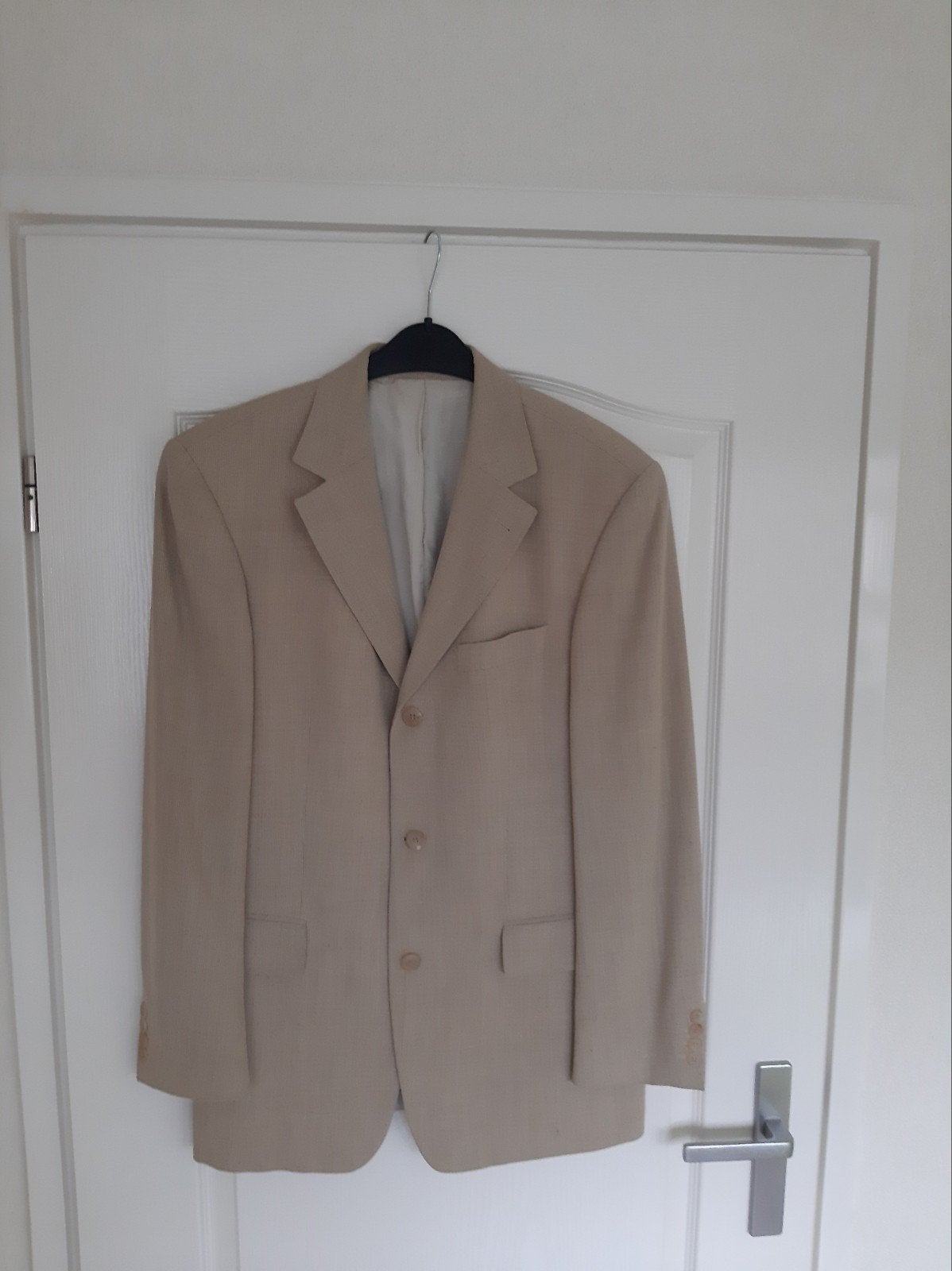Hugo Boss Beige Colbertje Maat 52, Kleding | Heren, Kostuums en Colberts, Maat 52/54 (L), Beige, Ophalen of Verzenden, Zo goed als nieuw