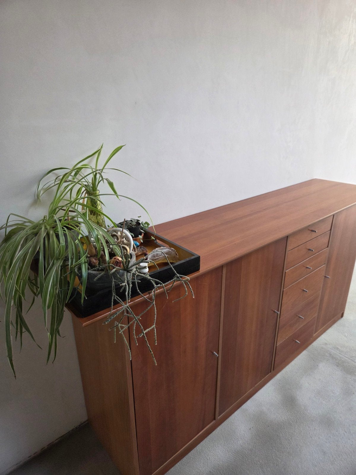 lage kersenhouten kast, Ophalen, Gebruikt, 25 tot 50 cm, 150 tot 200 cm