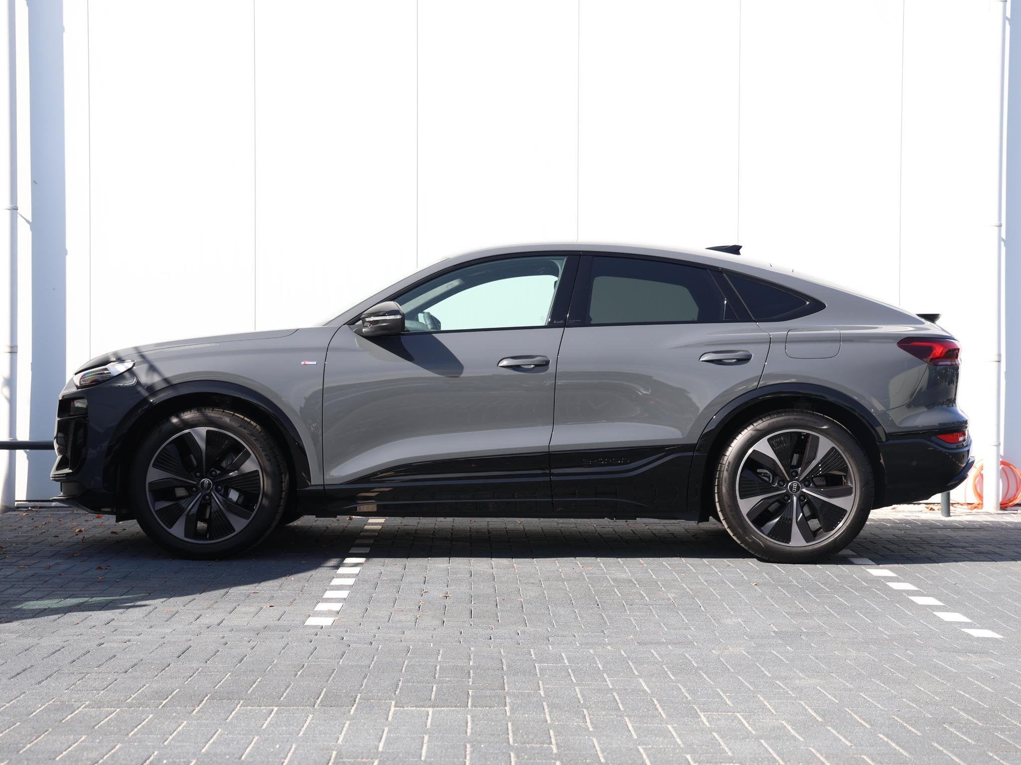 Foto 11 van Audi Q6 Sportback e-tron S edition performance 100 kWh | Ele