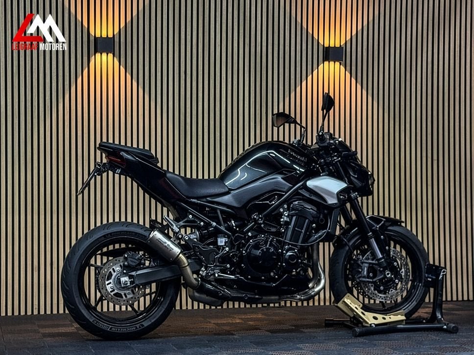 KAWASAKI Z900 PERFORMANCE - Sc project - Quickshifter - TFT, 4 cilinders, 948 cc, Bedrijf, Onbekend