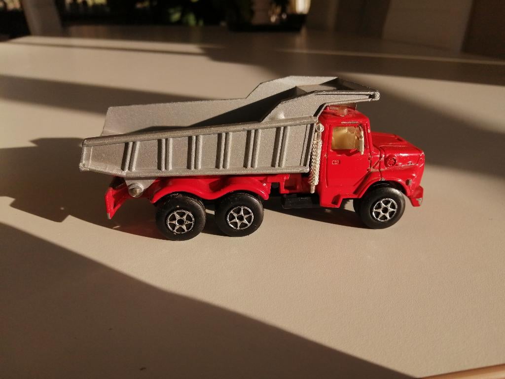 majorette dump truck 1/60, Ophalen of Verzenden, Gebruikt, Bus of Vrachtwagen