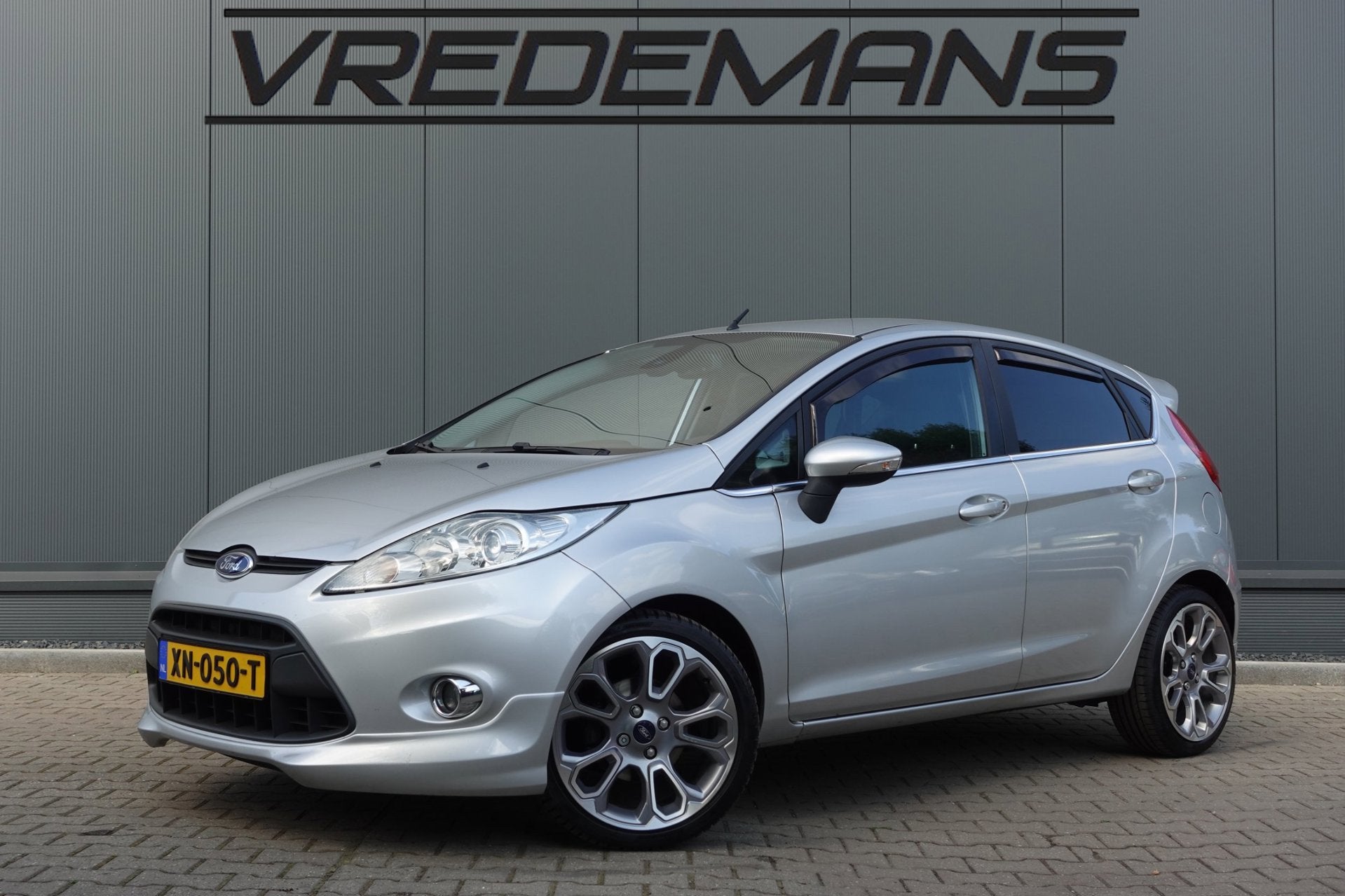 Ford Fiesta 1.4 Ghia, Euro 5, Stof, Wit, Bedrijf