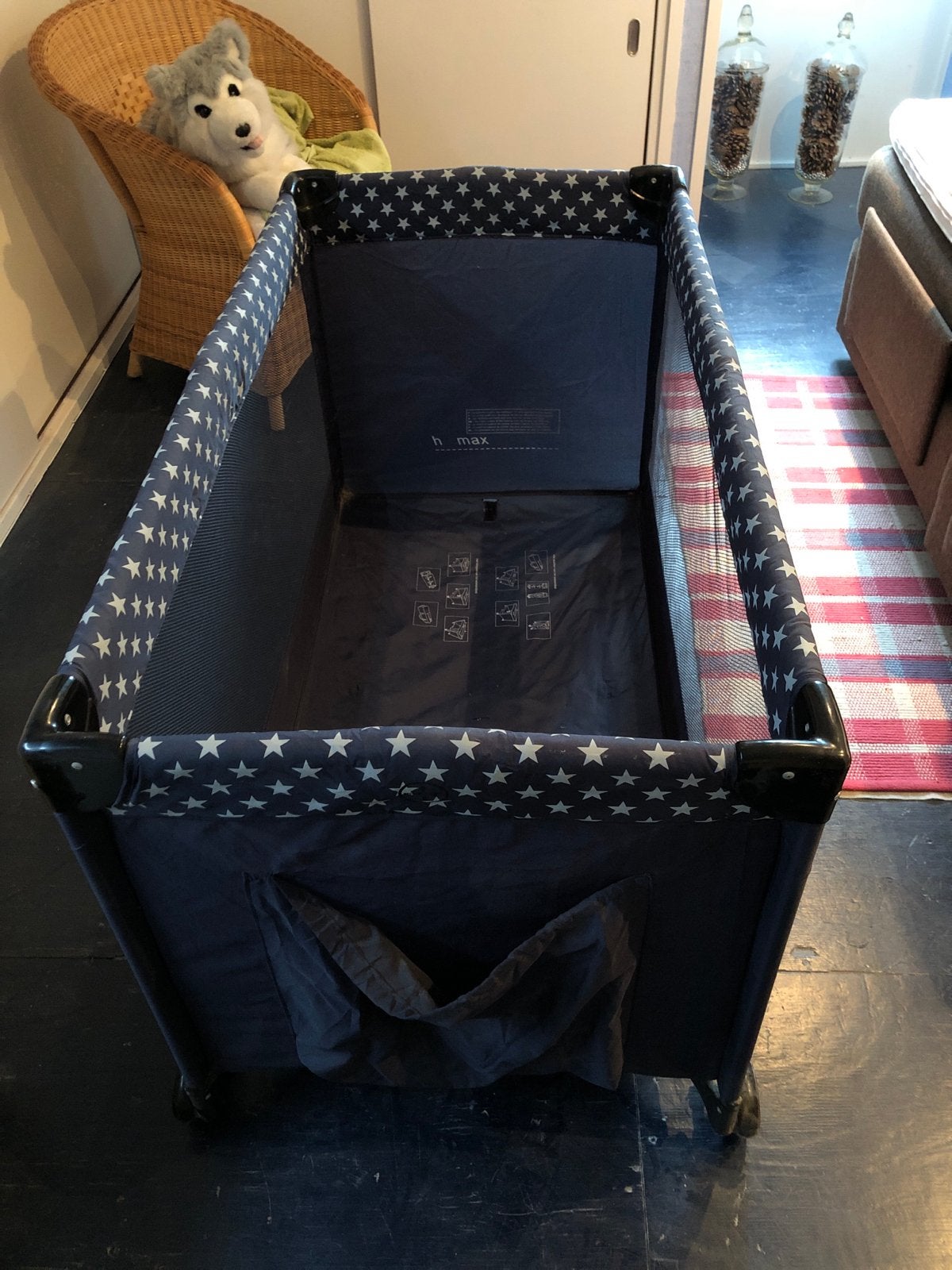 Compact campingbedje met AeroSleep matras, Ophalen, Gebruikt, Minder dan 140 cm, Matras