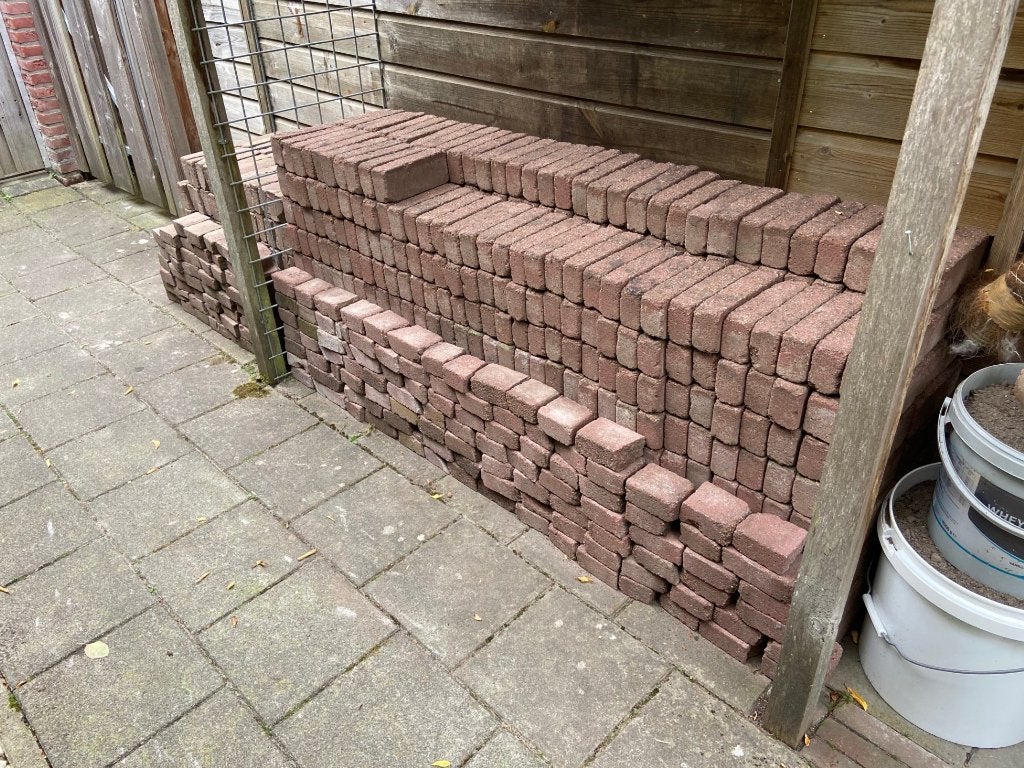 Klinkers,  ongeveer 6 vierkante meter (ligt opgestapeld), Ophalen, Gebruikt, Klinkers, 5 tot 10 m²