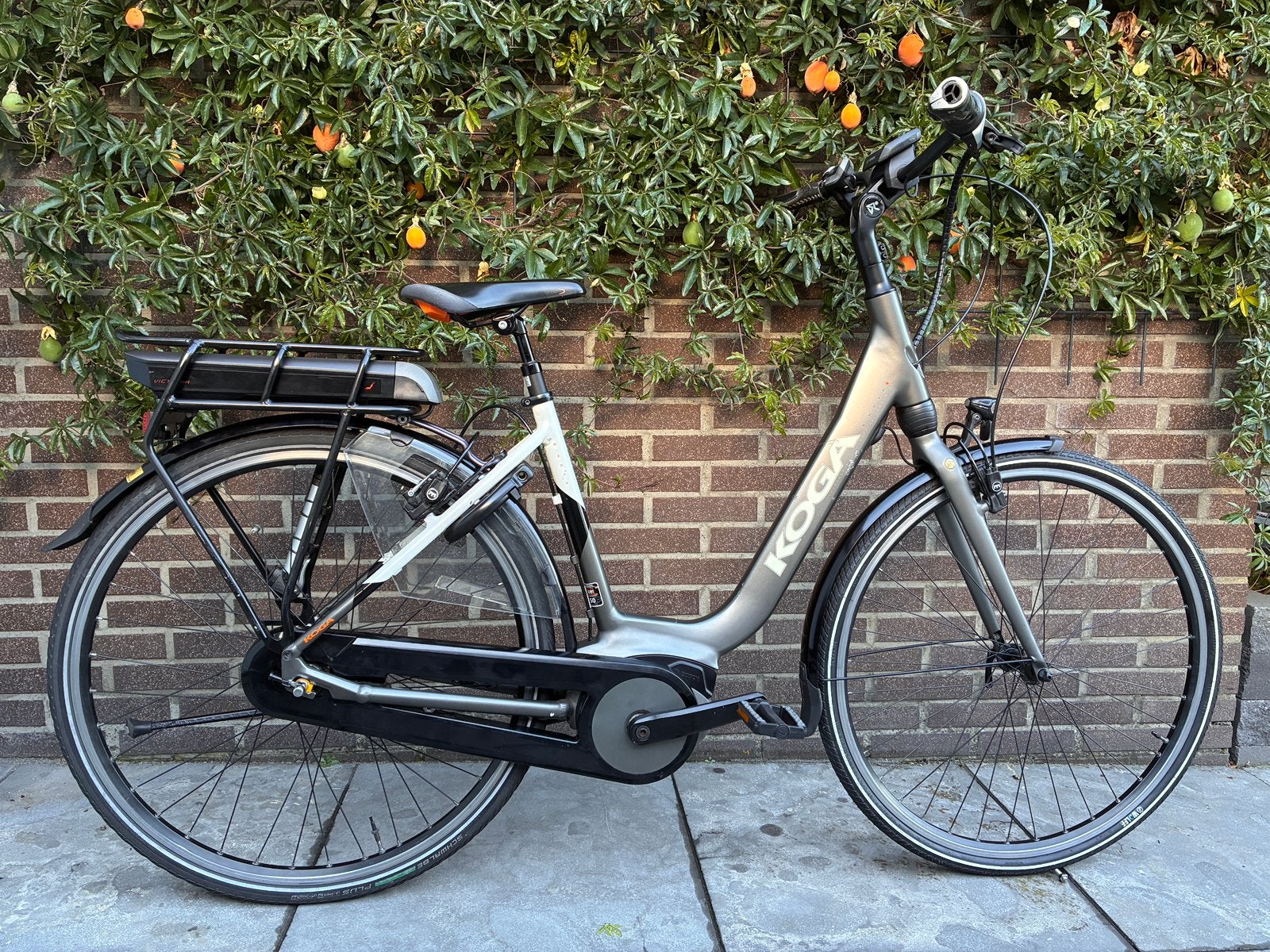 Topstaat! Koga e-Nova  e-bike dames Bosch 500 wh, Zo goed als nieuw, 47 tot 51 cm, 50 km per accu of meer, Ophalen