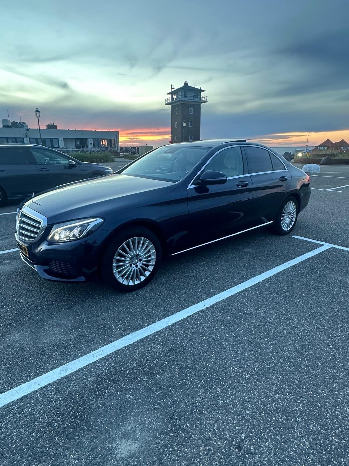 Mercedes-Benz C350e NAP, Auto's, Automaat, Achterwielaandrijving, 4 cilinders, Blauw