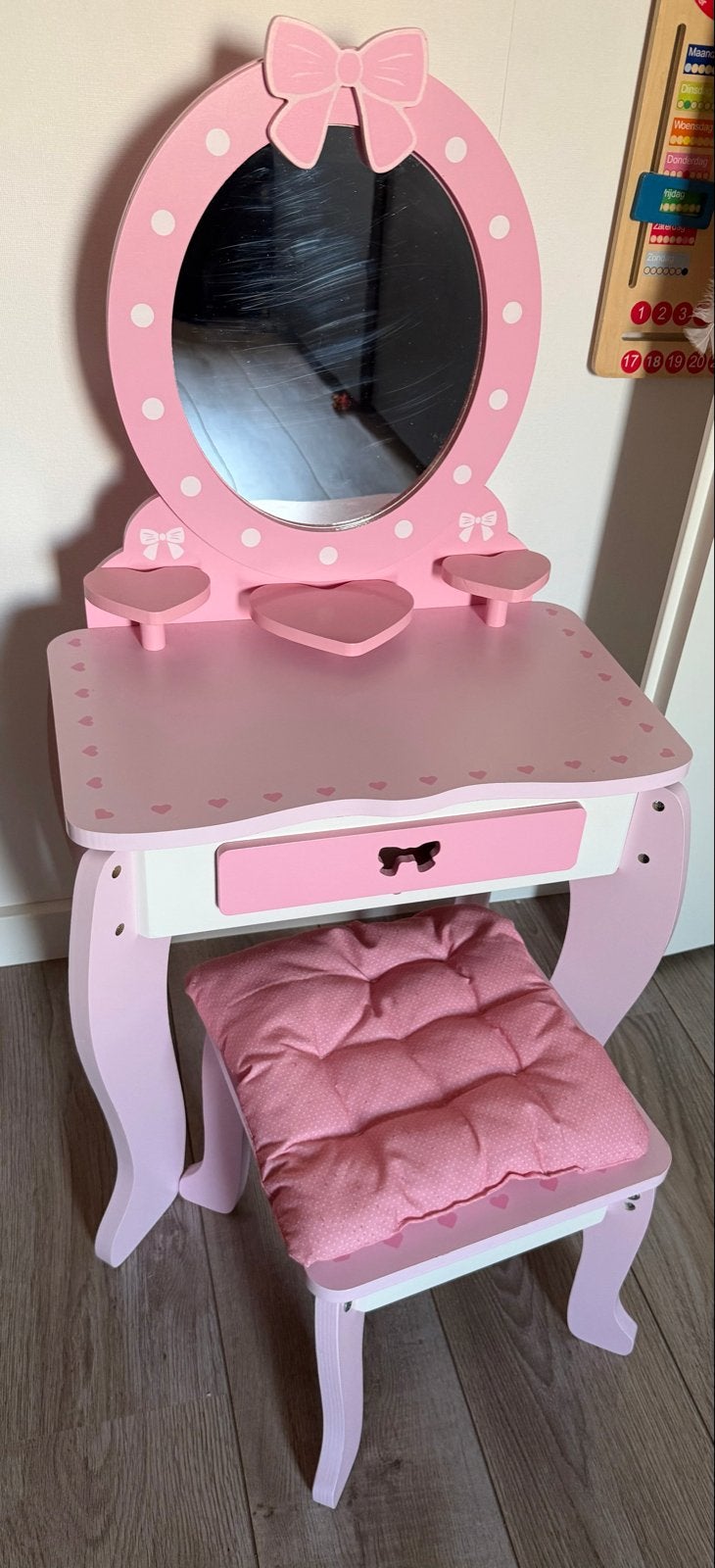 Roze kaptafel met krukje en accessoires voor kinderen, Ophalen, Gebruikt, Meubelstuk of Keukentje