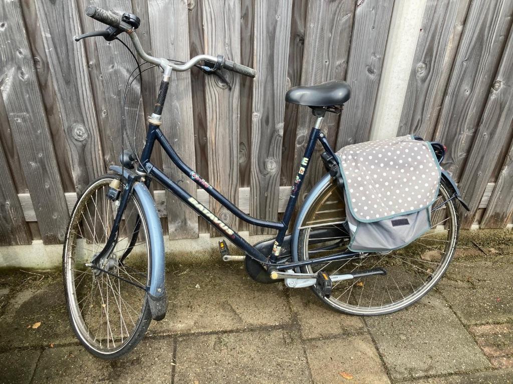 Oude Batavus opknap fiets, Fietsen en Brommers, Fietsen | Dames | Damesfietsen, Ophalen of Verzenden, Gebruikt, Batavus