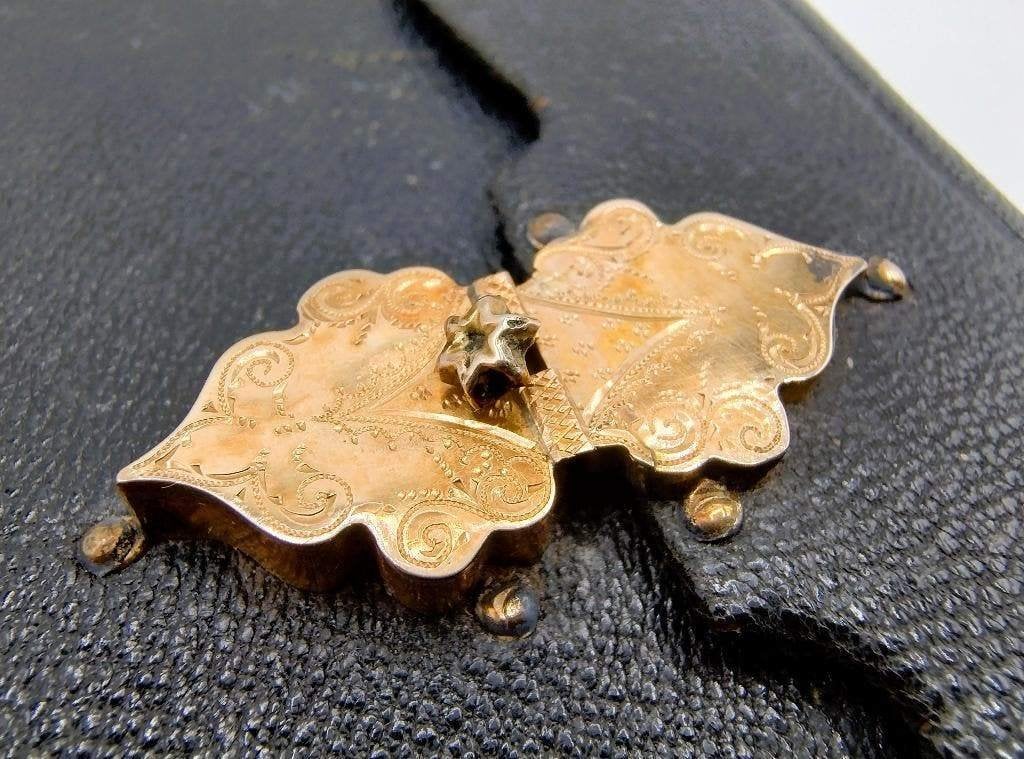 Bijbel met gouden knipslot, L.J. Veerman, Fa. Haeseker, Verzenden