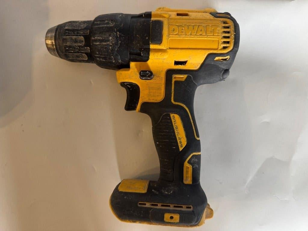 Dewalt, Doe-het-zelf en Verbouw, Gereedschap | Boormachines, Ophalen of Verzenden, Gebruikt, 600 watt of meer, Boormachine