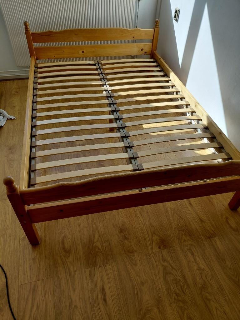 Bed, Huis en Inrichting, Slaapkamer | Bedden, Ophalen, Gebruikt, Tweepersoons, 140 cm
