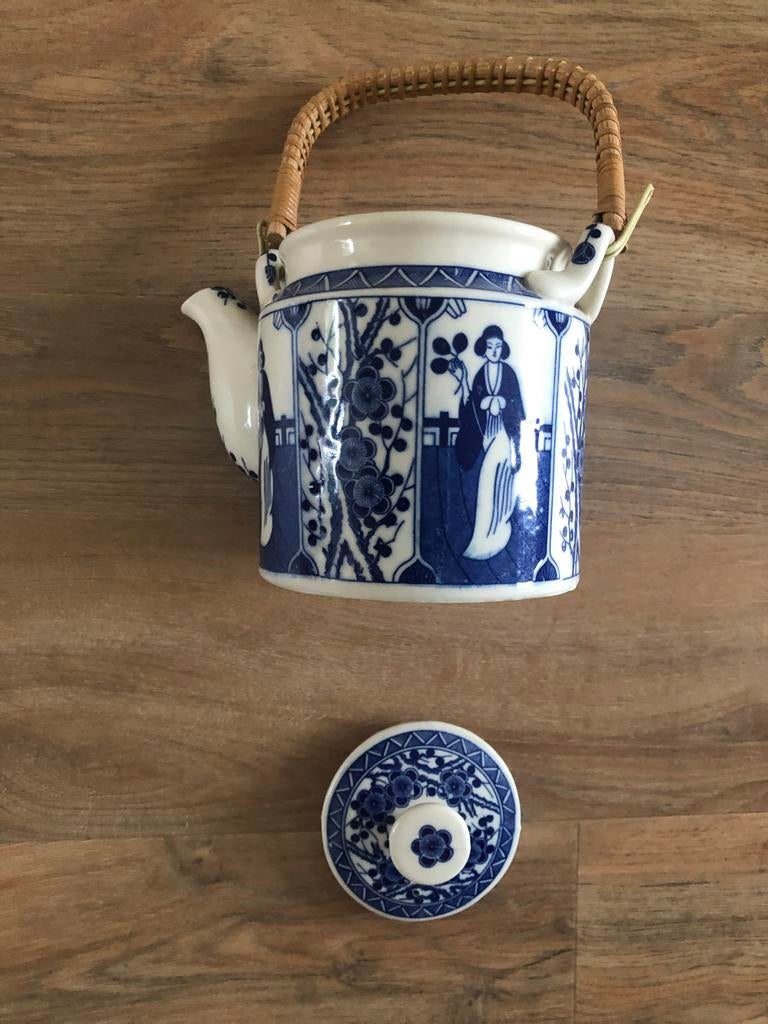Vintage Chinese theepot met bamboe handvat, Ophalen of Verzenden