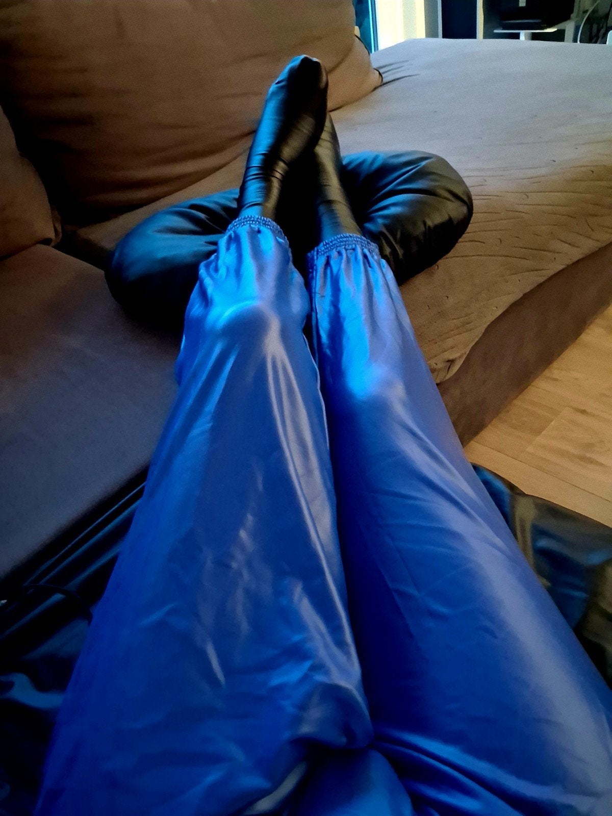 Blauwe pu jogger met een pu hemd en pu leren sokken, Kleding | Dames, Maat 46/48 (XL) of groter, Nieuw, Lang, Verzenden
