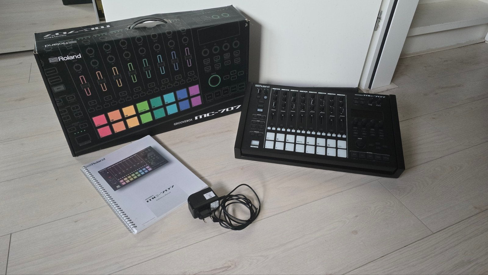 Roland MC-707 Groovebox - Zo goed als nieuw, Ophalen, Roland, Overige aantallen, Zo goed als nieuw