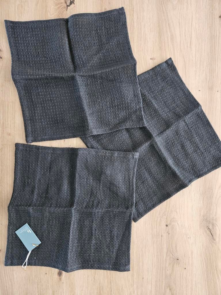Tafelkleedjes 30x30 cm set van 3 - Broste Copenhagen, Ophalen of Verzenden, Nieuw, Vierkant, Binnen