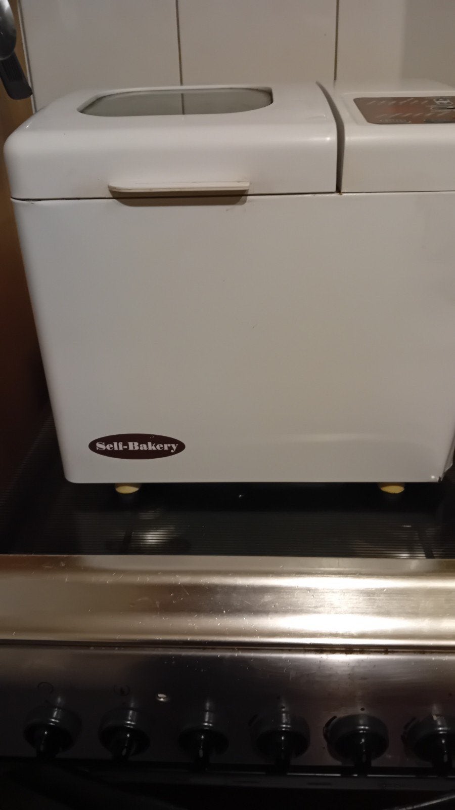 Broodmachine - Self-Bakery - Wit - Met timer en kijkvenster, Ophalen