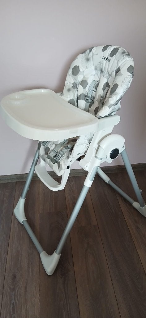 Kinderstoel van Peg Perego in goede staat!, Ophalen, Zo goed als nieuw, Overige typen, Aanschuifbaar
