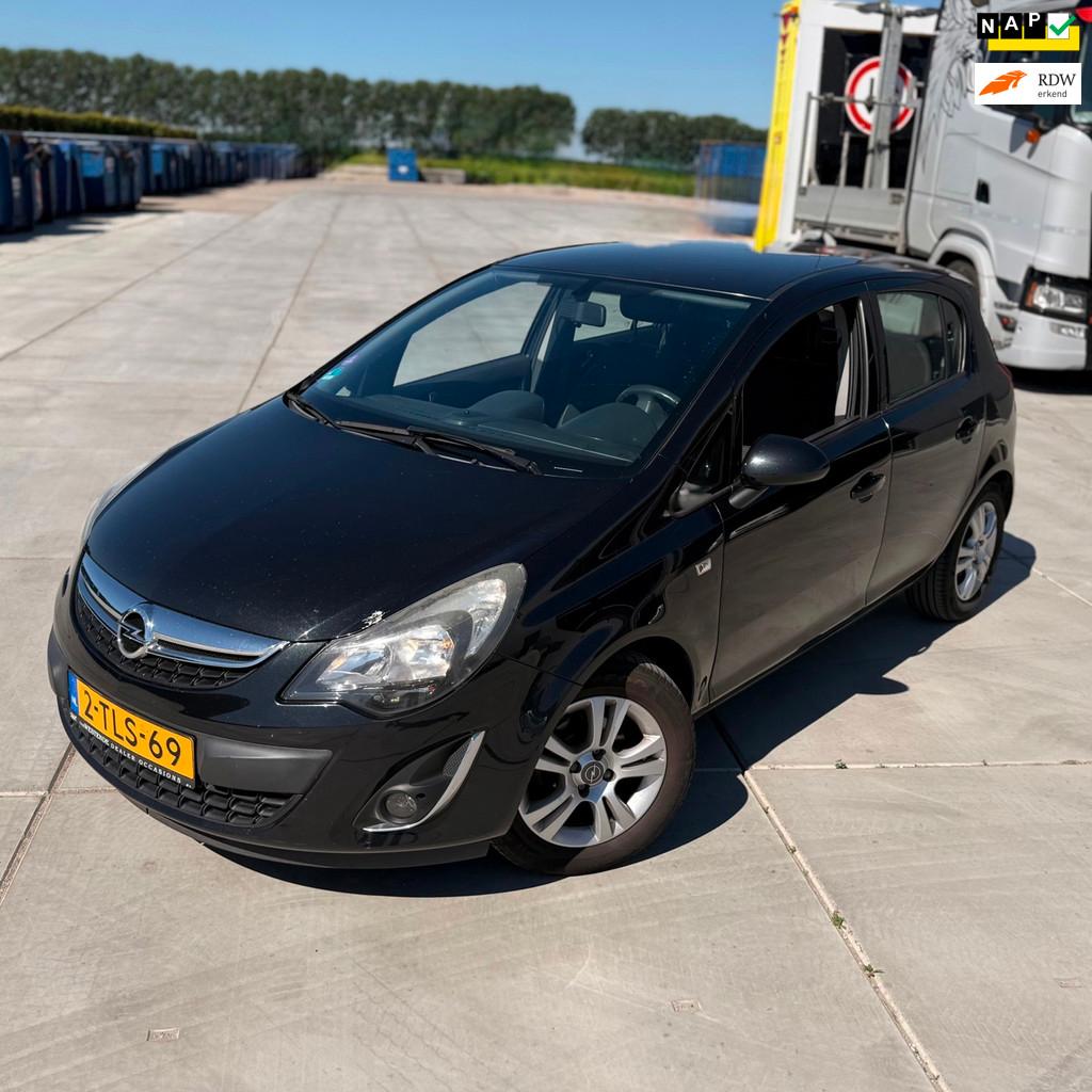 Opel Corsa 1.2-16V Business+ CAMERA TREKHAAK, Voorwielaandrijving, Euro 5, Gebruikt, 750 kg
