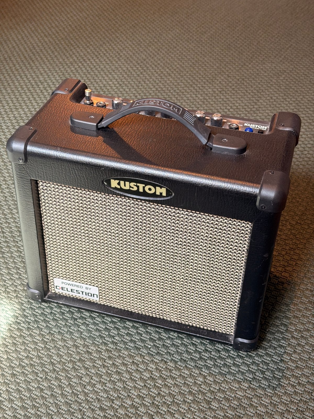 Kustom Arrow 16R Gitaarversterker - Zo goed als nieuw, Ophalen of Verzenden, Zo goed als nieuw, Gitaar, Minder dan 50 watt