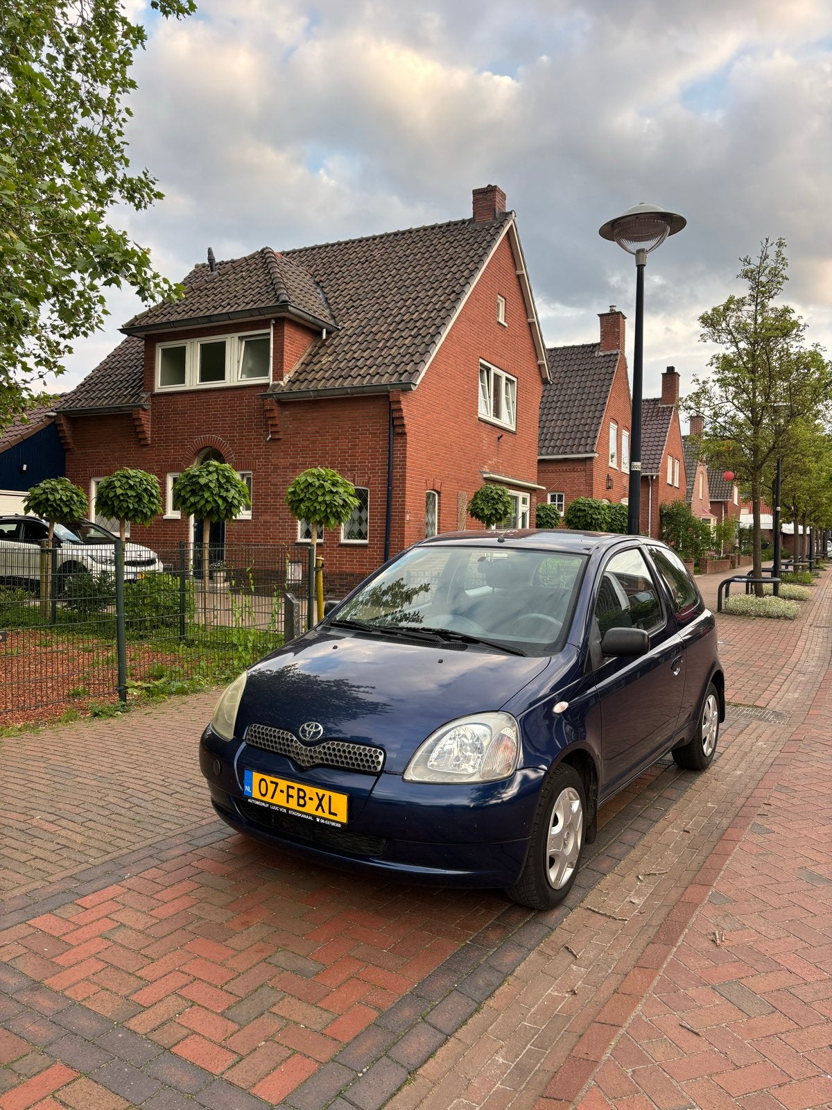 Toyota Yaris 1.3 16V 3DR Linea Luna 2000 Blauw, Voorwielaandrijving, 1299 cc, 31 €/maand, 4 cilinders