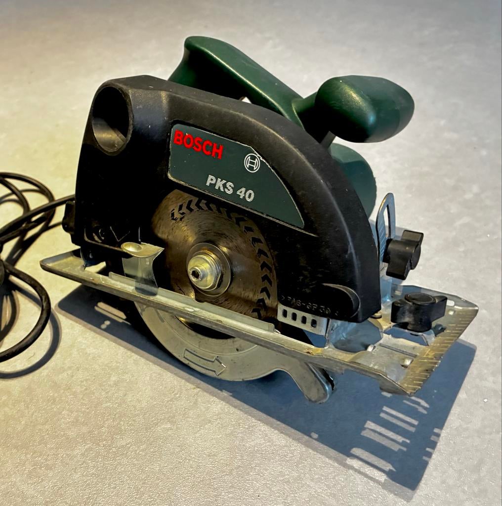 Bosch PKS 40 Handcirkelzaag - 600W, 130mm zaagblad, Ophalen, Gebruikt, Cirkelzaag, 600 tot 1200 watt