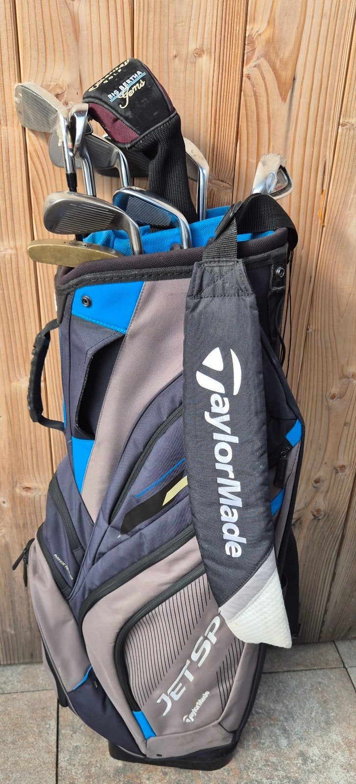Taylormade links handige golfset met Callaway hybride