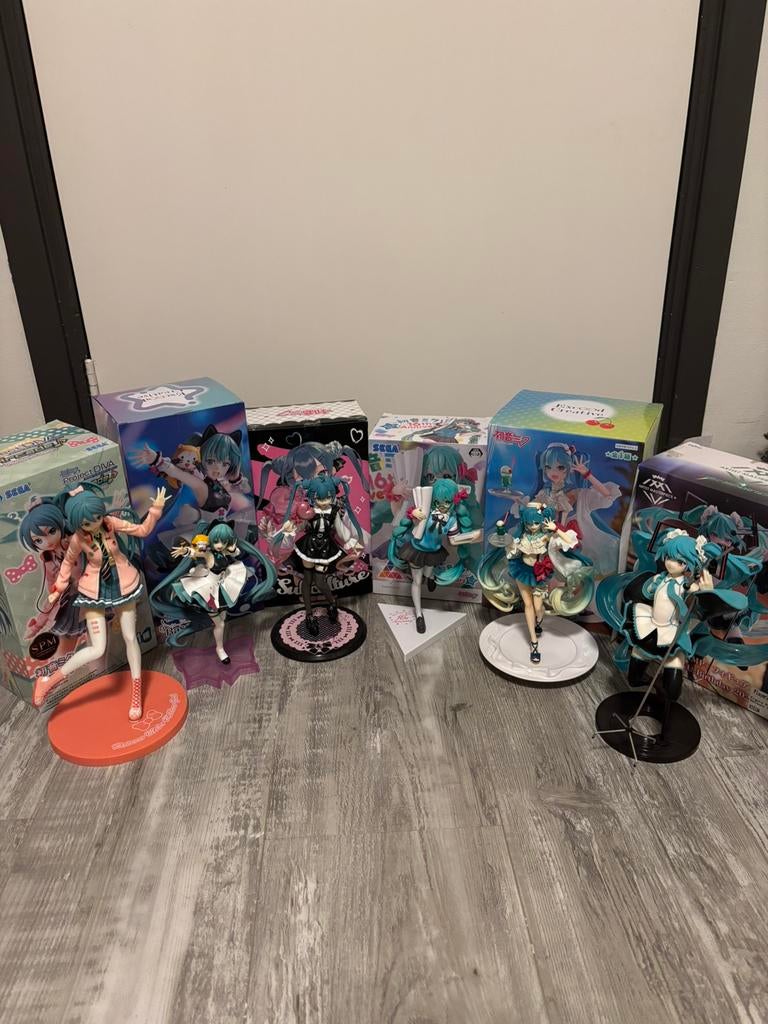 Diverse Hatsune Miku Figures., Verzamelen, Beelden en Beeldjes, Zo goed als nieuw, Ophalen of Verzenden