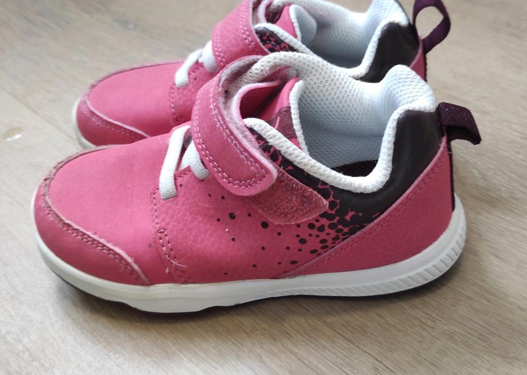 Roze schoenen voor meisje, maat 24, sneakers met klittenband, Kinderen en Baby's, Kinderkleding | Schoenen en Sokken, Meisje, Schoenen