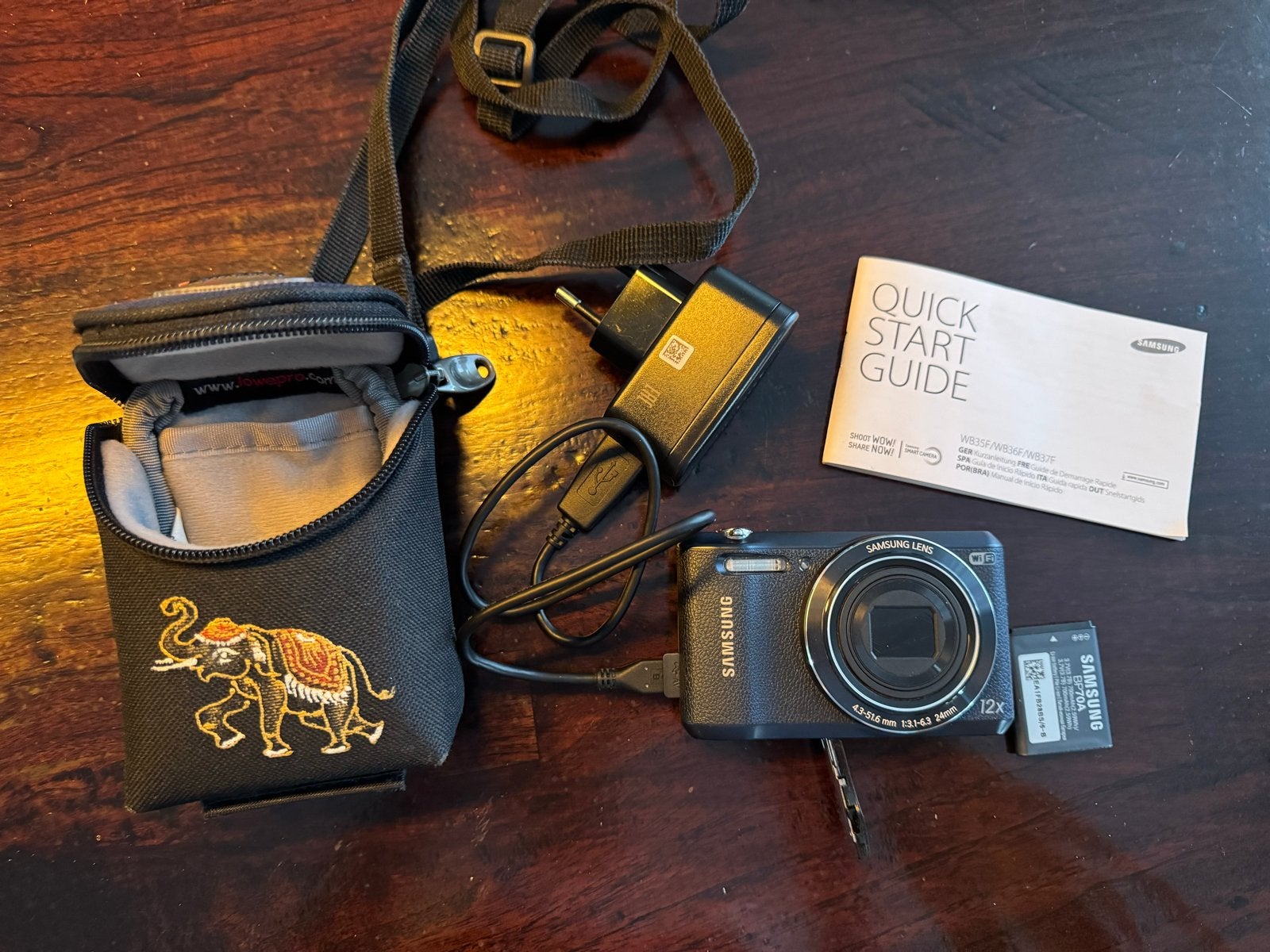 Samsung compactcamera met tasje, kabel en batterij, Ingebouwde flitser, Gebruikt, Verzenden, Compactcamera