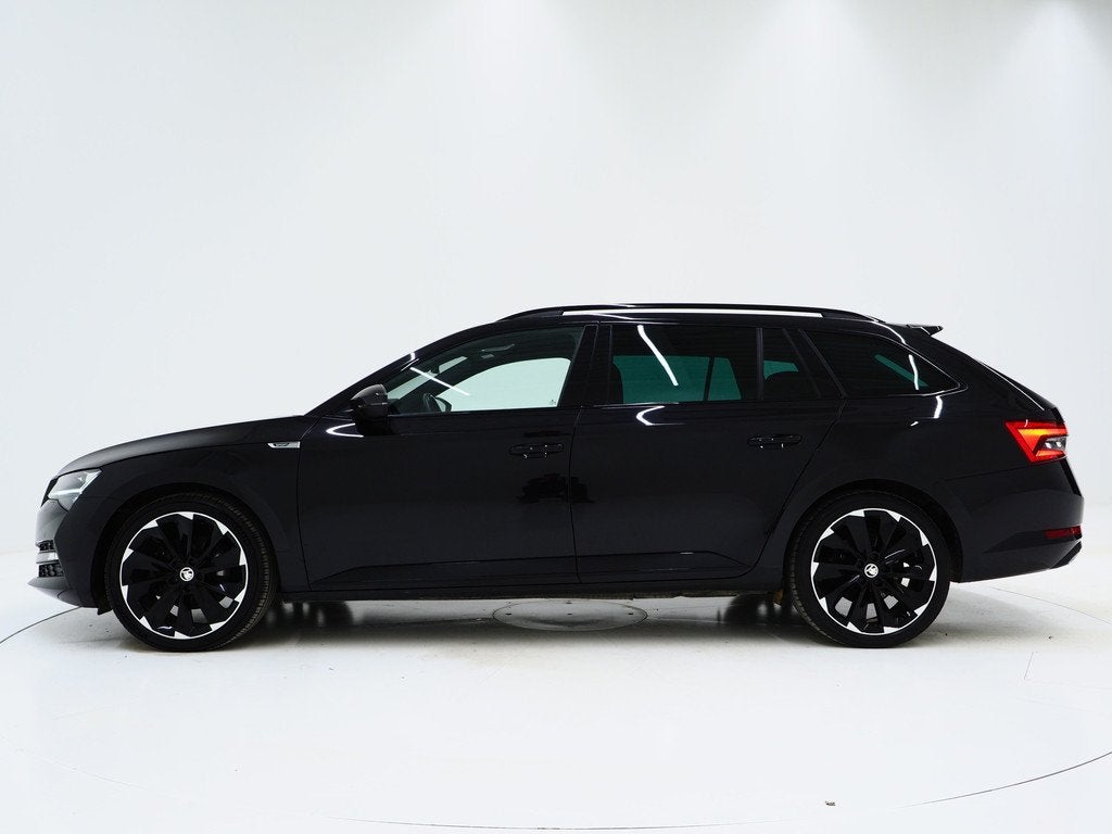 Skoda Superb Combi 1.4 TSI iV Sportline | Sportstoelen | Ada, Auto's, Skoda, Gebruikt, Zwart, 4 cilinders, Zwart