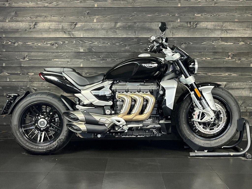 Triumph ROCKET 3 R (bj 2023), Motoren, Motoren | Triumph, Chopper, Bedrijf, Meer dan 35 kW, 2458 cc