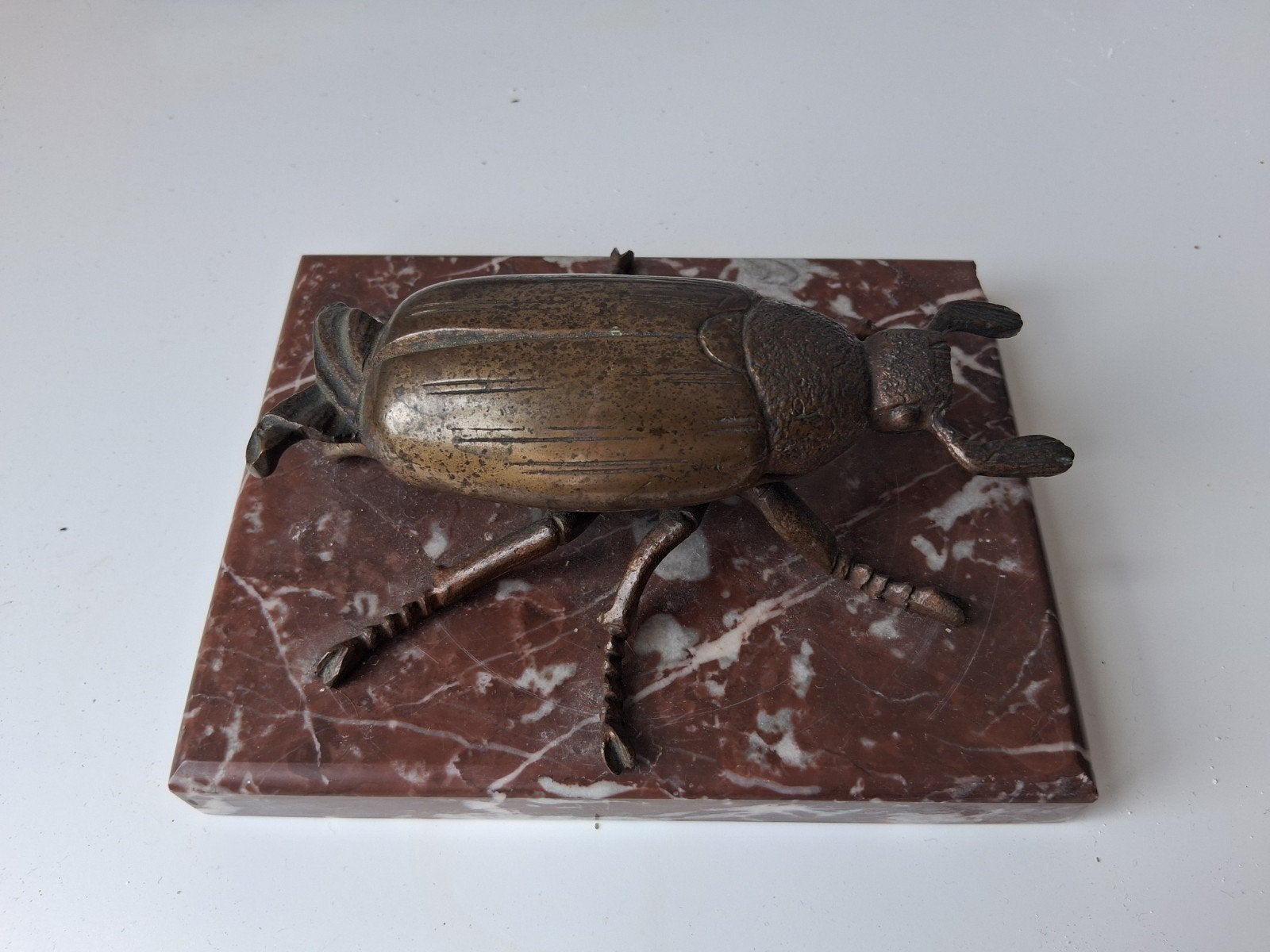 Antieke bronzen mestkever op marmeren voet, Ophalen of Verzenden, Brons