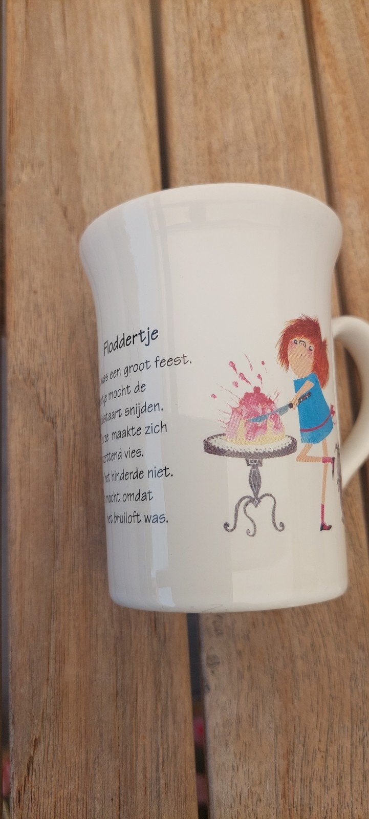 5 bekers, 3 puk van de petteflet, 2 floddertje, Ophalen of Verzenden, Zo goed als nieuw, Overige stijlen, Kop(pen) en/of Schotel(s)