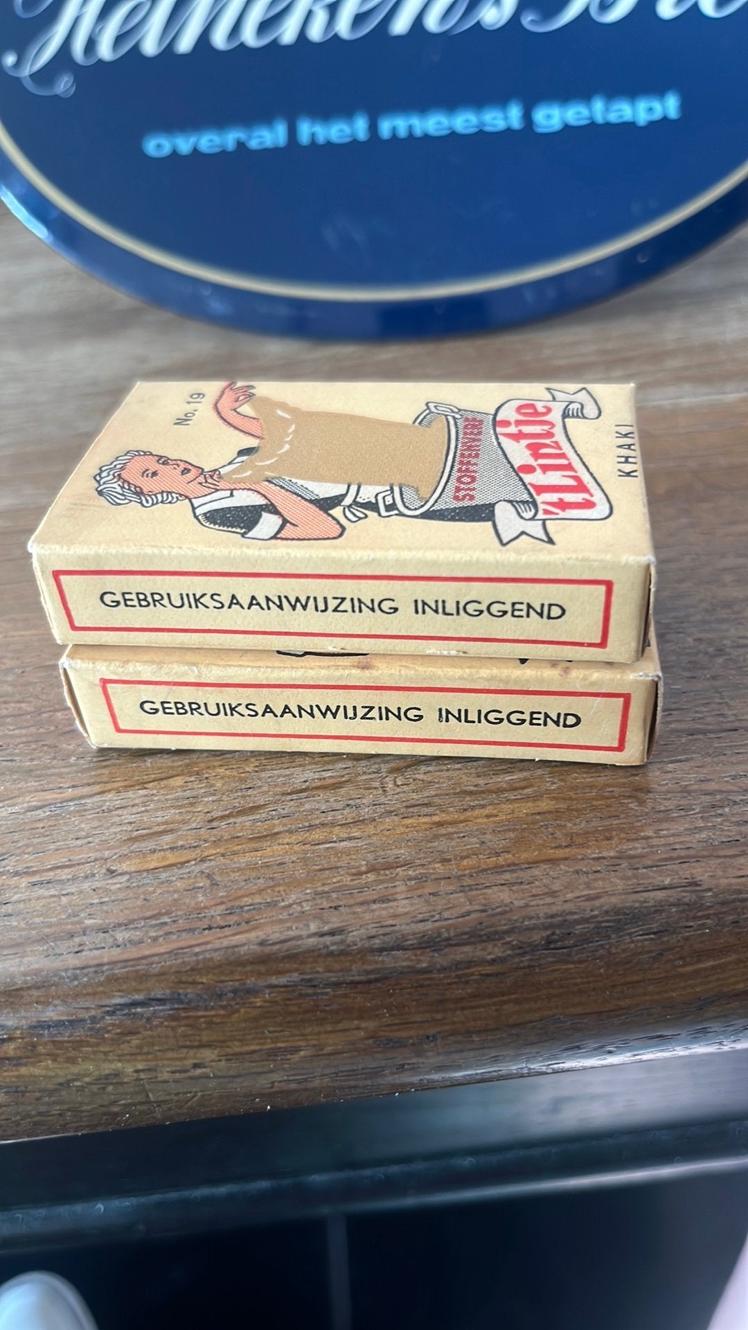 Twee oude doosjes “t Lintje stofferverf” in zeer mooie staat, Ophalen of Verzenden