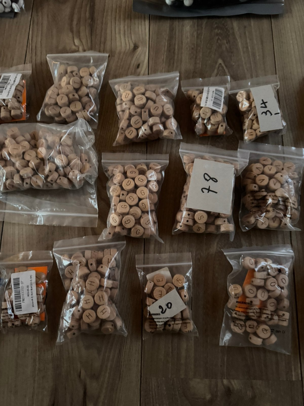 Foto 3 van Mega collectie van 6200+ siliconen kralen te koop